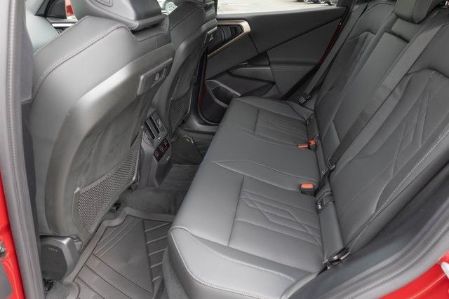 2025 BMW X3 30 - Photo 17
