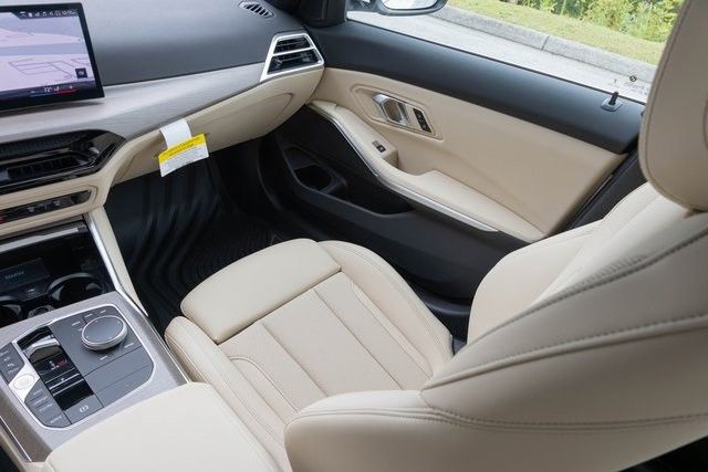 2025 BMW 3 Series 330i - Photo 27