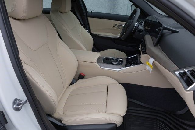 2025 BMW 3 Series 330i - Photo 21
