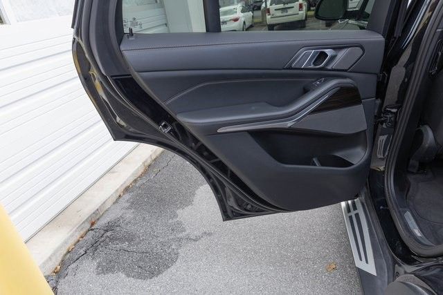 2025 BMW X5 50e - Photo 16