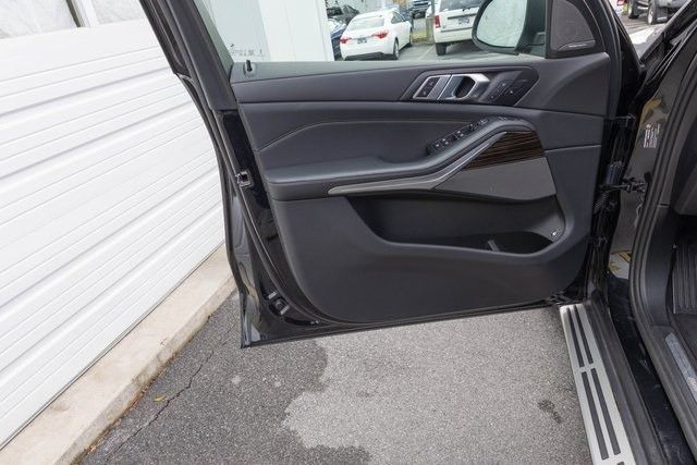 2025 BMW X5 50e - Photo 14