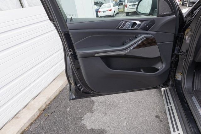 2025 BMW X5 50e - Photo 14
