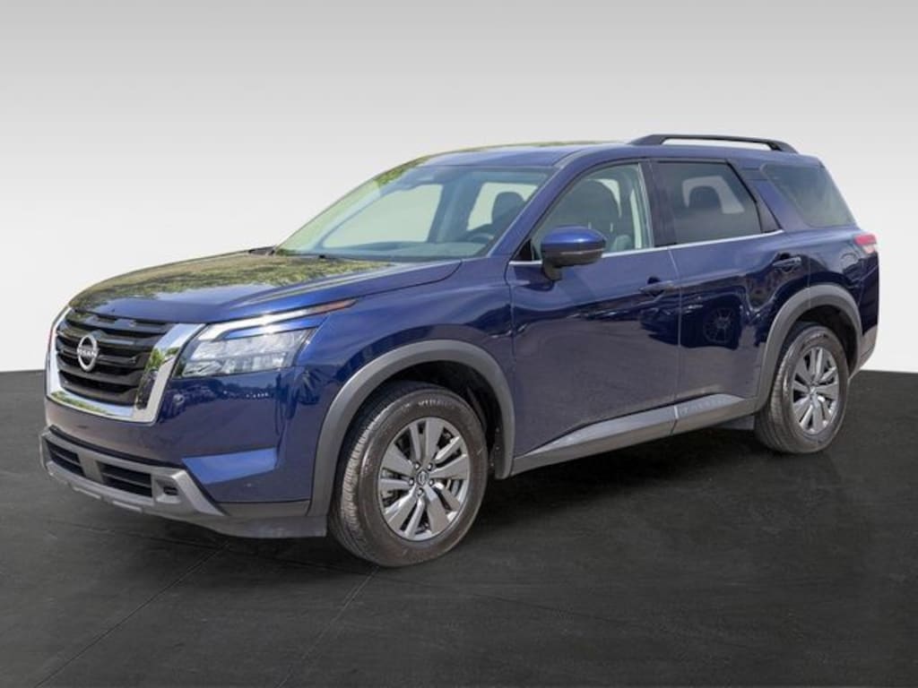 Used 2025 Nissan Pathfinder SV SUV