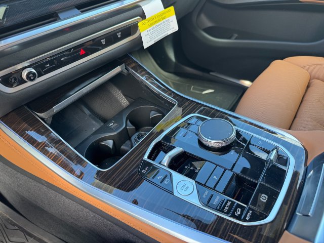 2026 BMW X5 50e - Photo 22