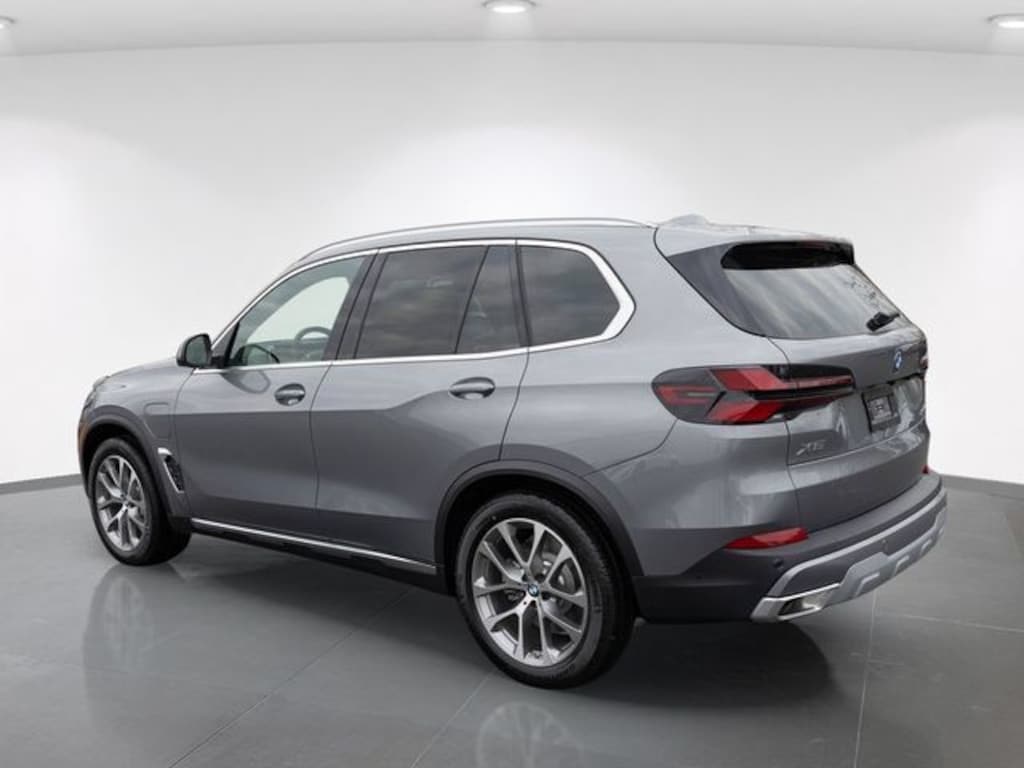 New 2026 BMW X5 xDrive50e SUV