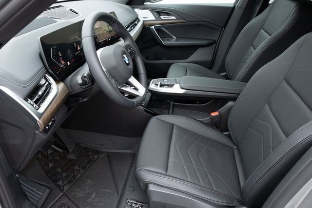 2025 Bmw X1 XDrive28i photo 2