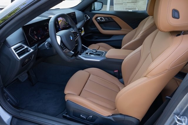 2025 Bmw 230i 230i xDrive photo 2