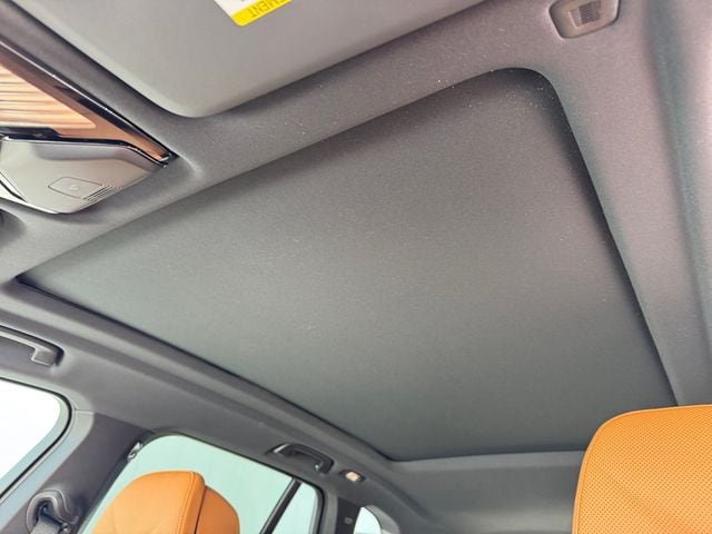 2026 BMW X5 50e - Photo 24