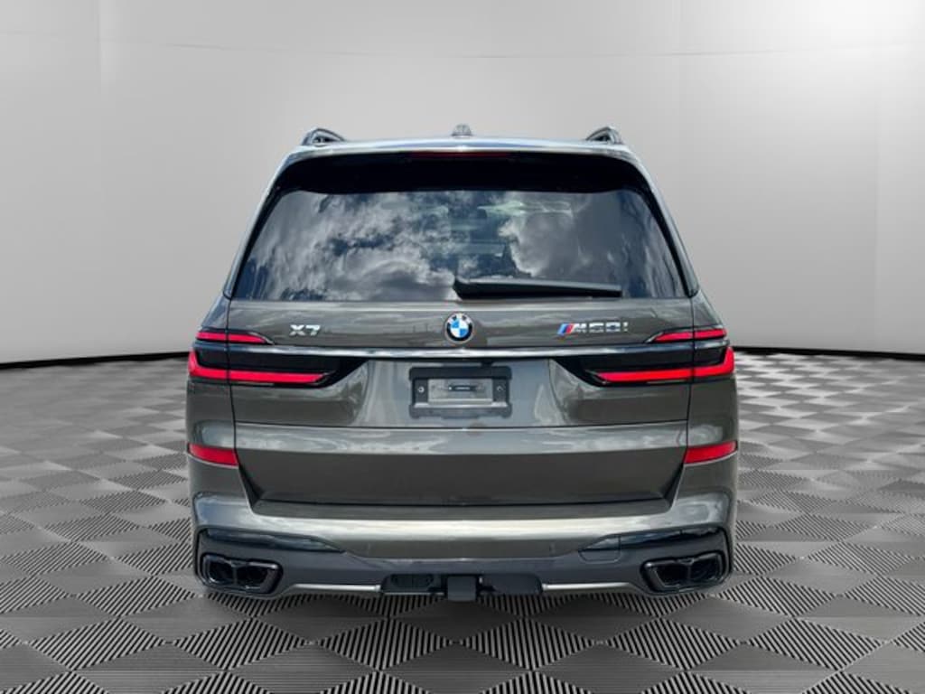 New 2027 BMW X7 M60i SUV