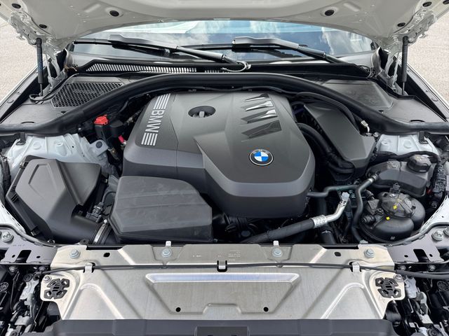2026 BMW 3 Series 330i - Photo 19