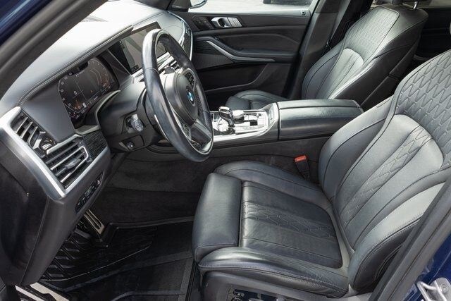 2022 Bmw X7 M50i photo 2