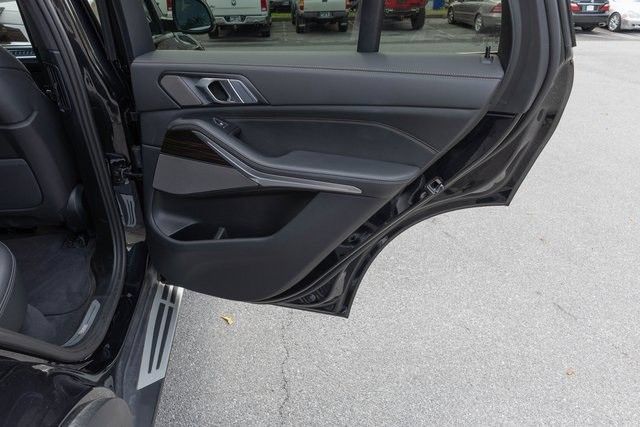2025 BMW X5 50e - Photo 18
