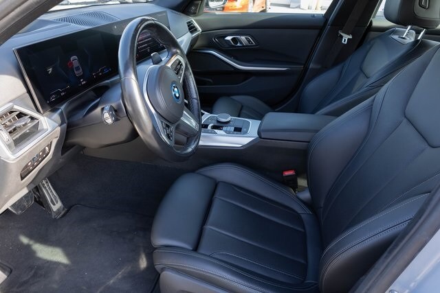 2023 Bmw 330e xDrive photo 2
