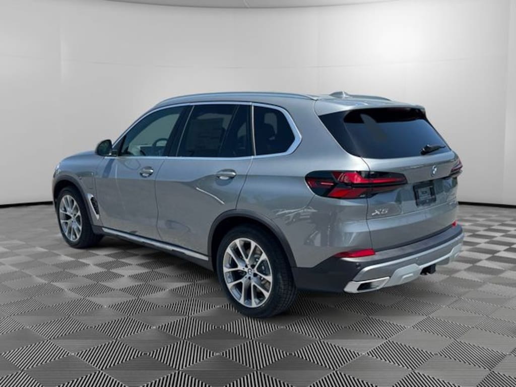 New 2026 BMW X5 xDrive50e SUV