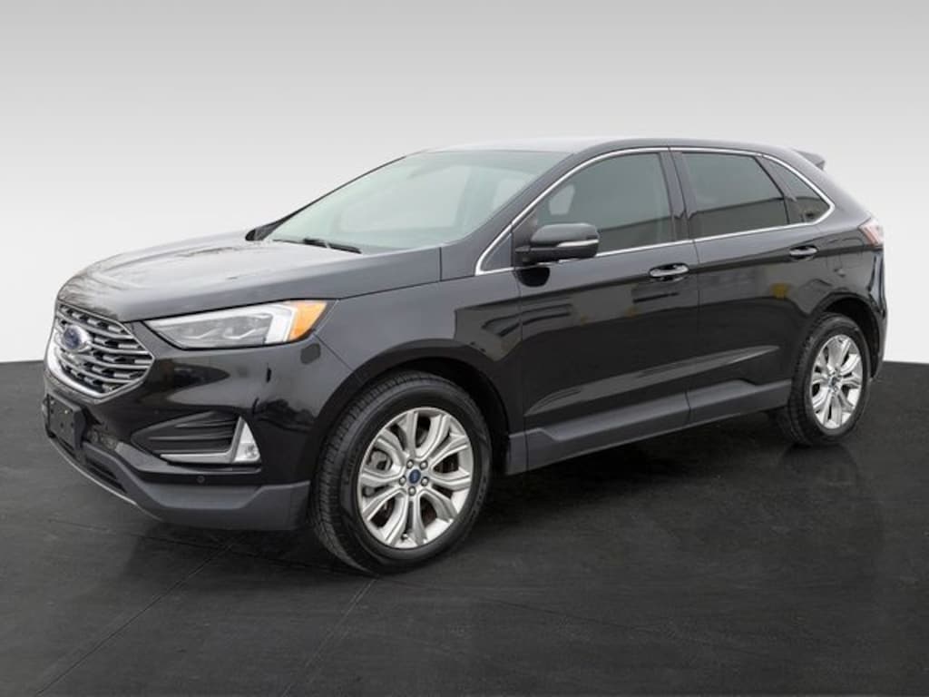 Used 2022 Ford Edge Titanium SUV