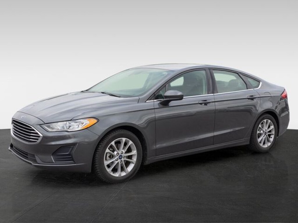 Used 2019 Ford Fusion SE Sedan