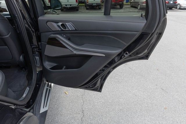 2025 BMW X5 50e - Photo 18
