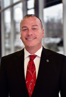 Staff member Zac Thomas from 5d59f6c71866