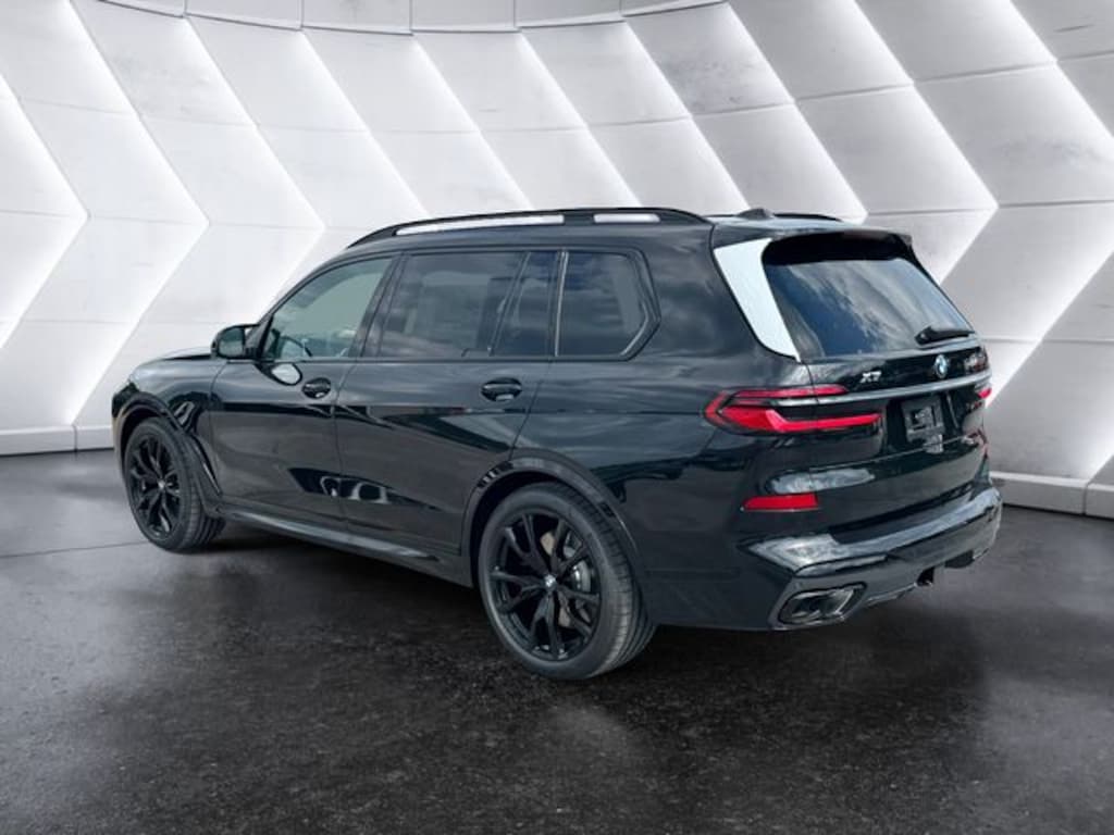 New 2027 BMW X7 M60i SUV