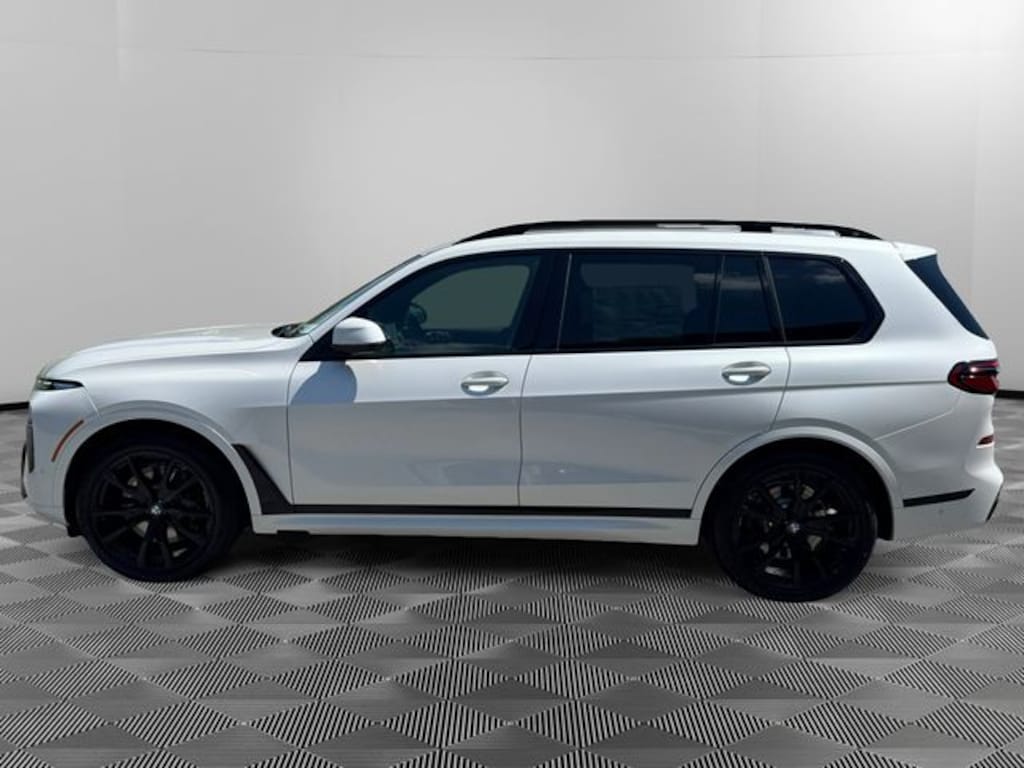 New 2027 BMW X7 xDrive40i SUV