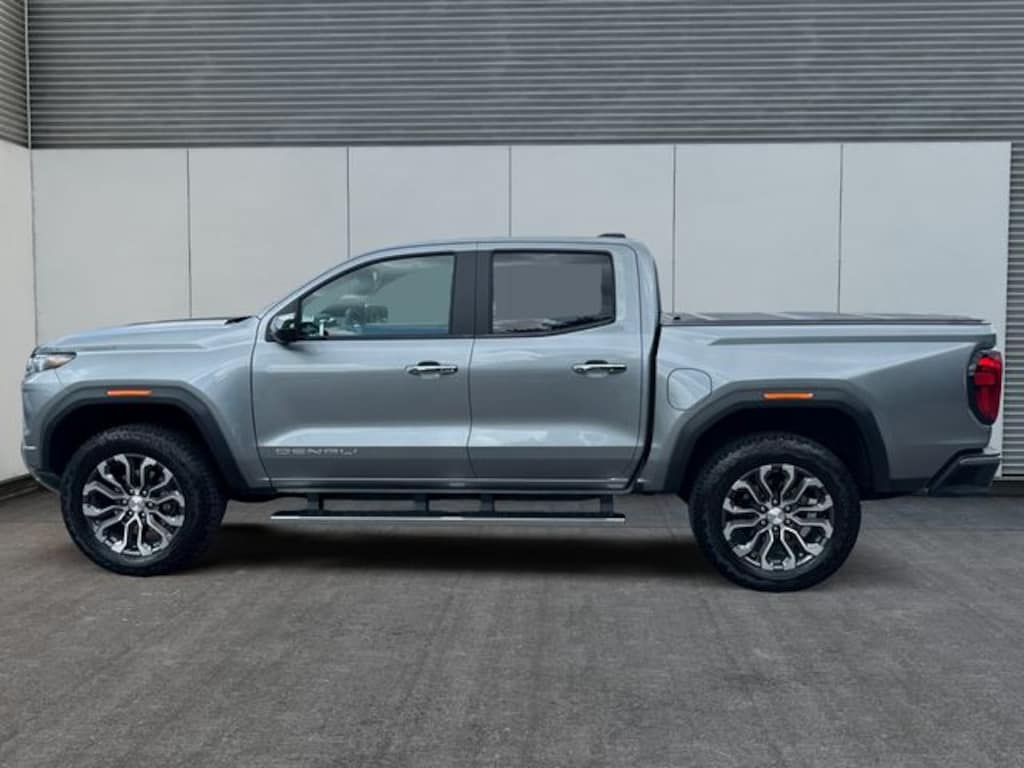 Used 2025 GMC Canyon Denali Truck Crew Cab