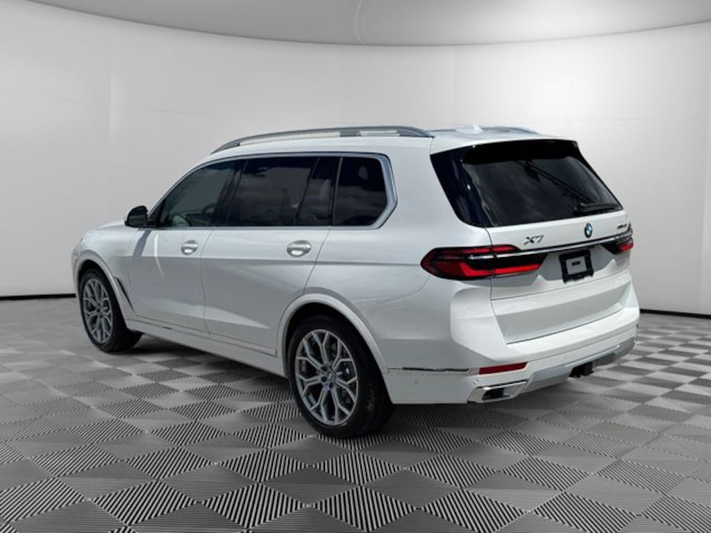 New 2027 BMW X7 xDrive40i SUV