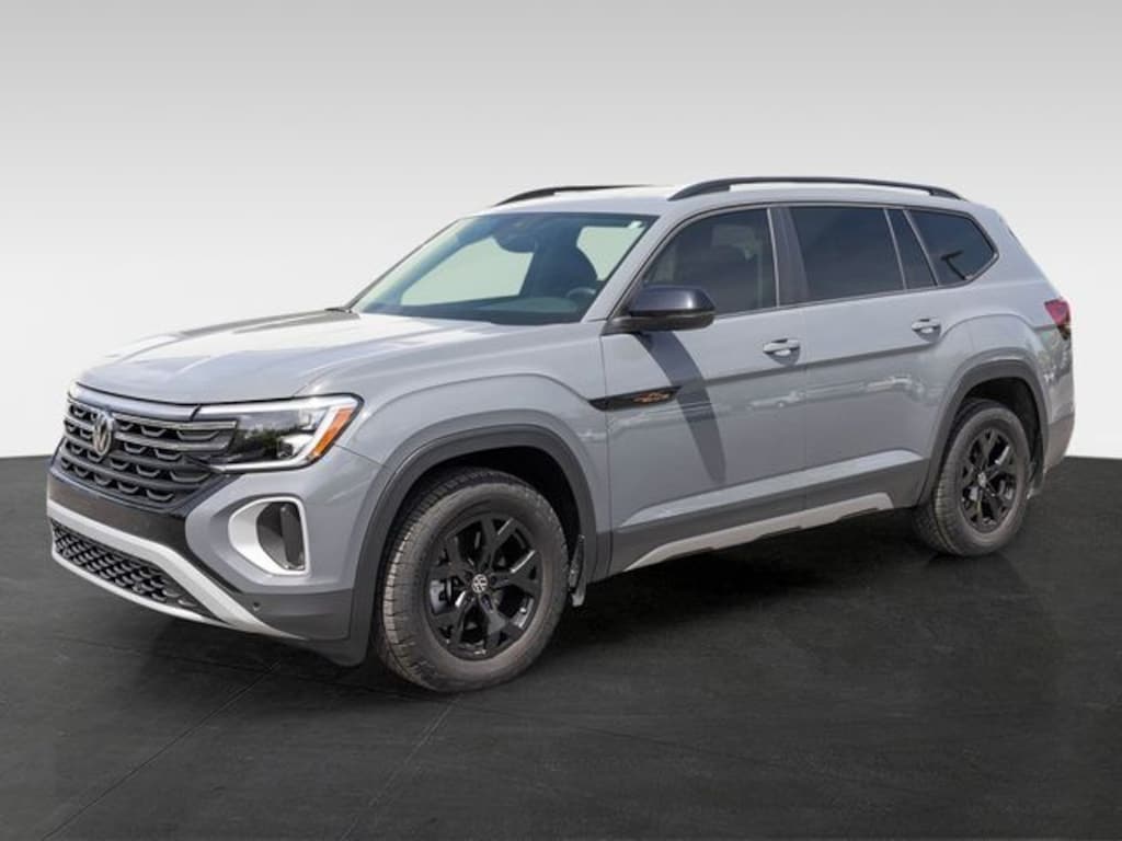 Used 2024 Volkswagen Atlas 2.0T Peak Edition SE w/Technology SUV