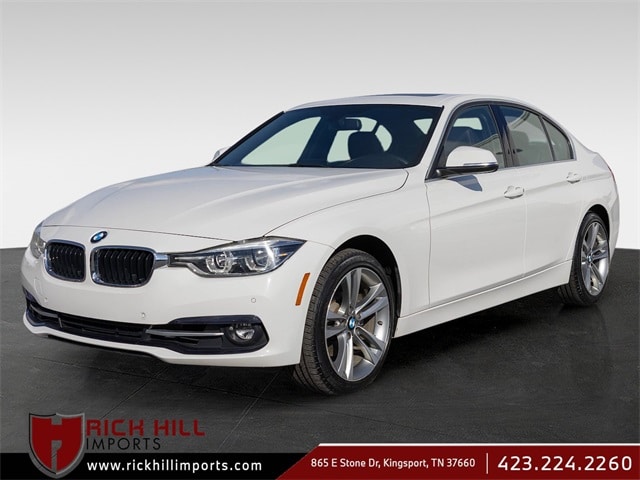 2017 BMW 3 Series 330i's photo