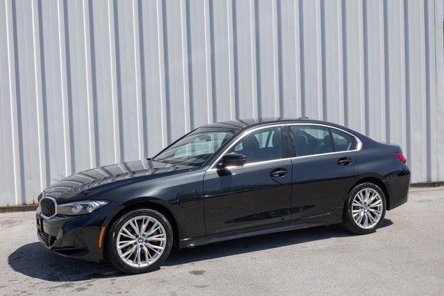 Used 2024 BMW 3 Series 330e with VIN 3MW39FS06R8D95868 for sale in Kingsport, TN