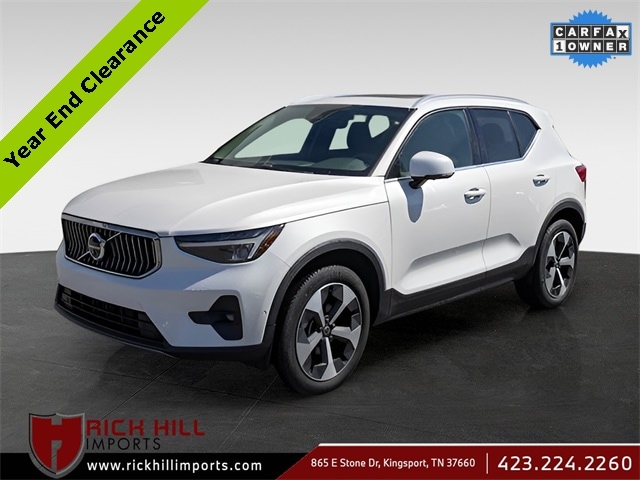 2024 Volvo XC40 Plus's photo