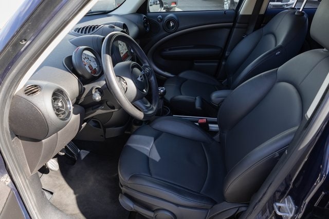 Used 2013 MINI Countryman Countryman S with VIN WMWZC3C56DWP51000 for sale in Kingsport, TN