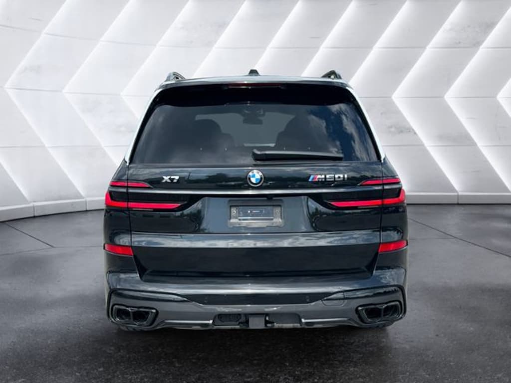 New 2027 BMW X7 M60i SUV