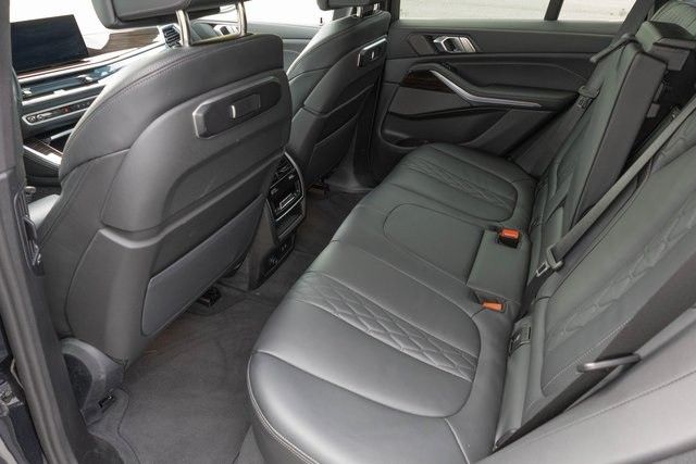 2025 BMW X5 50e - Photo 17