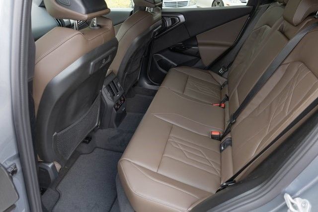 2026 BMW X3 30 - Photo 17