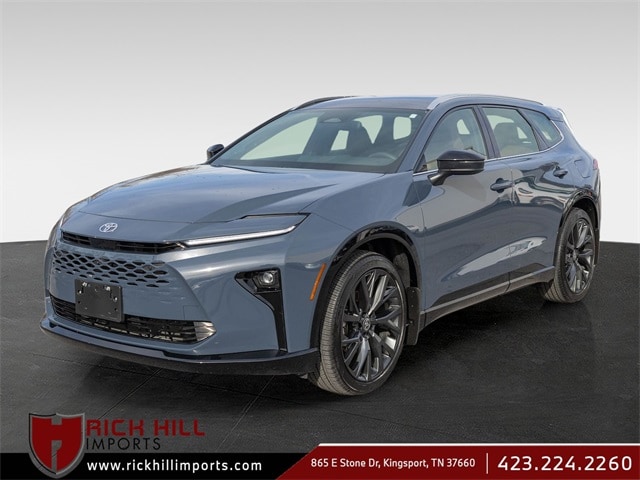 2025 Toyota Crown Signia Limited's photo