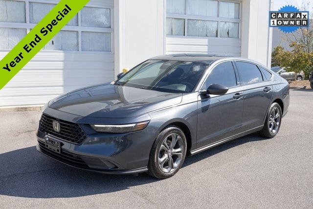 2024 Honda Accord EX's photo