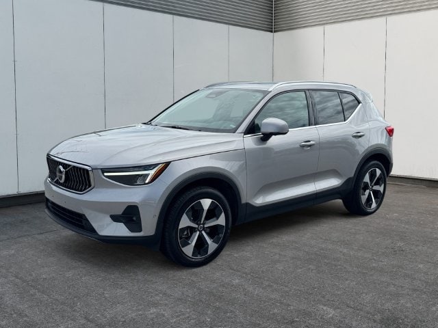 2025 Volvo XC40 Plus