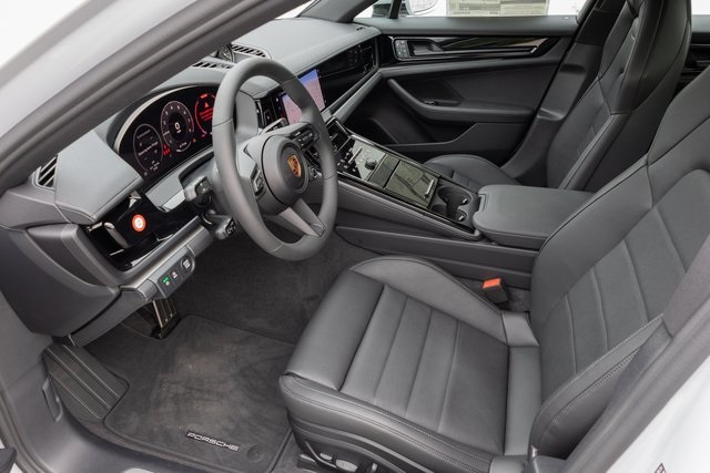 New 2025 Porsche Panamera 4 Hatchback