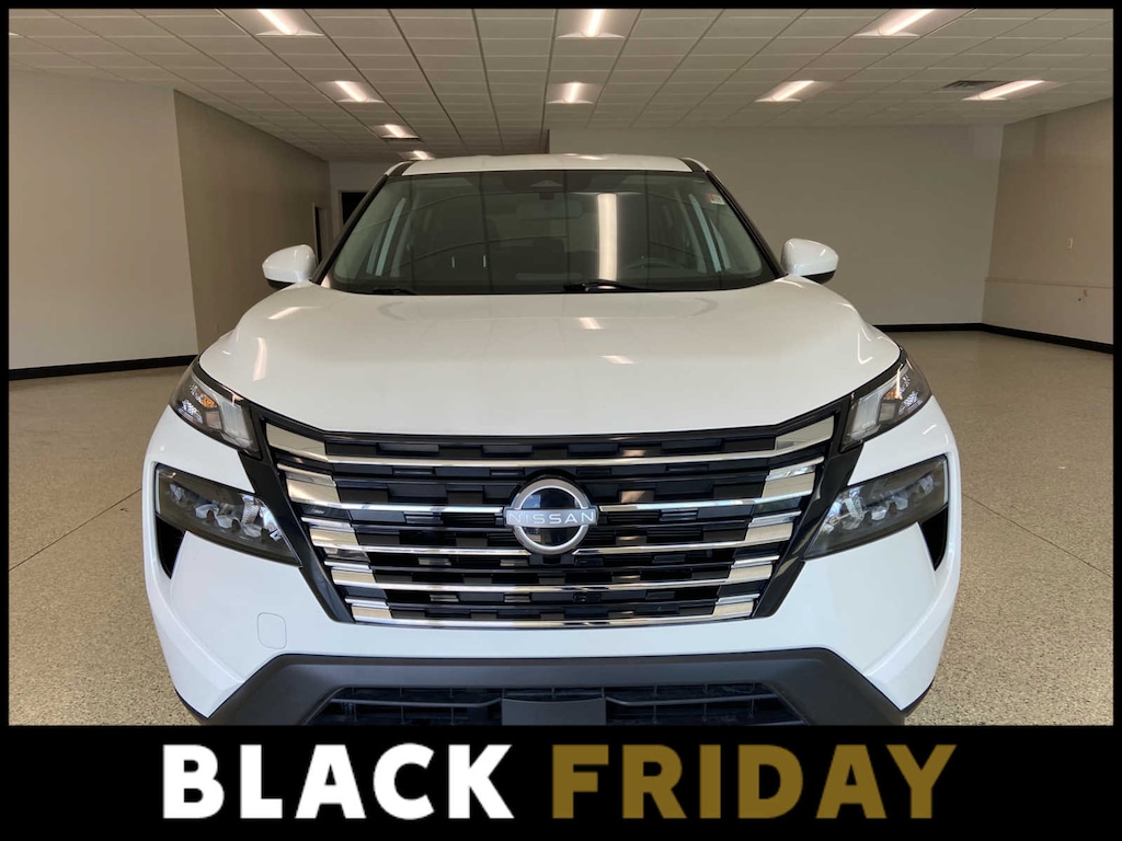 Used 2024 Nissan Rogue SV AWD