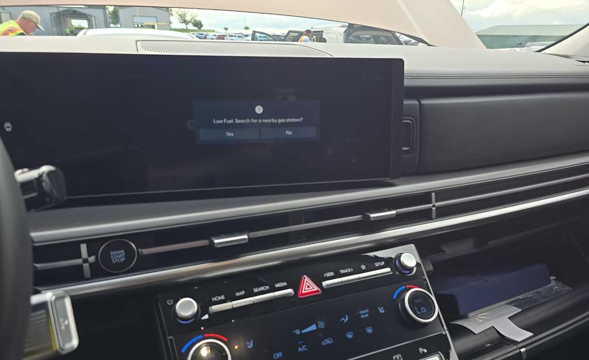 2024 Hyundai Santa Fe XRT - Photo 11