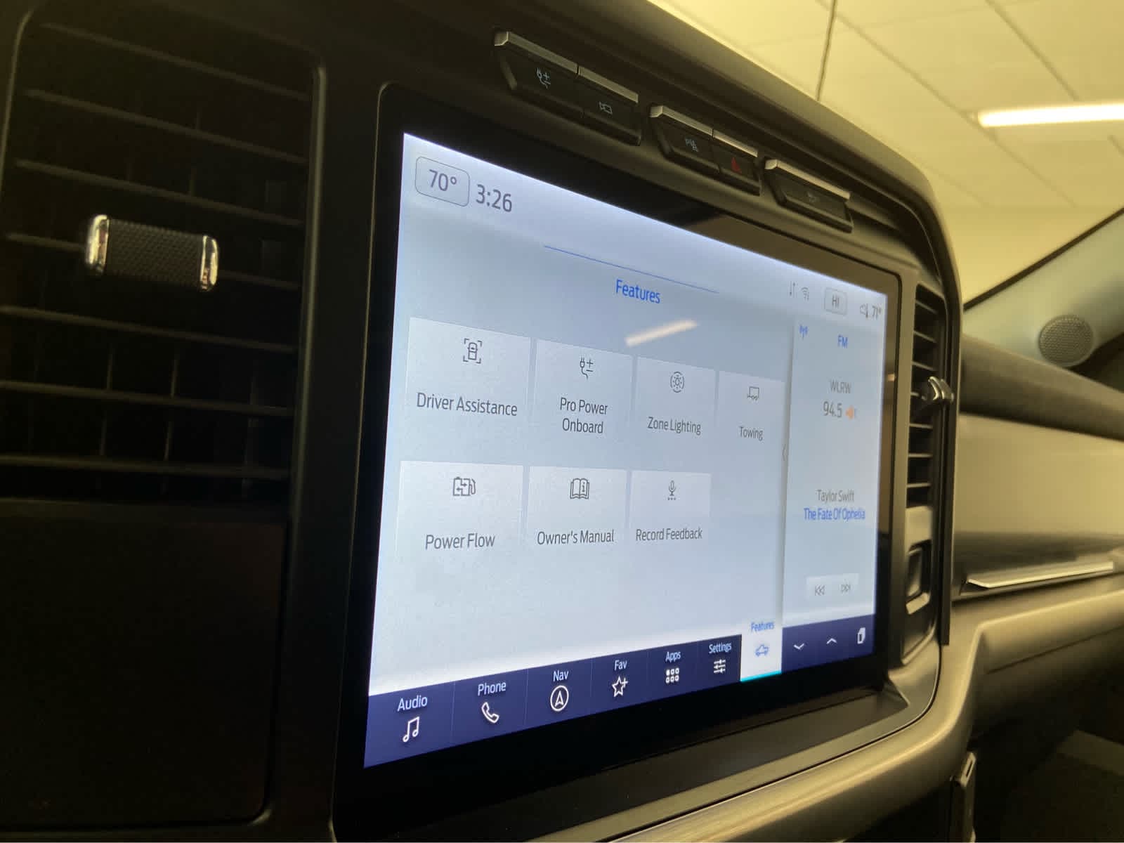2023 Ford F-150 Lariat - Photo 28