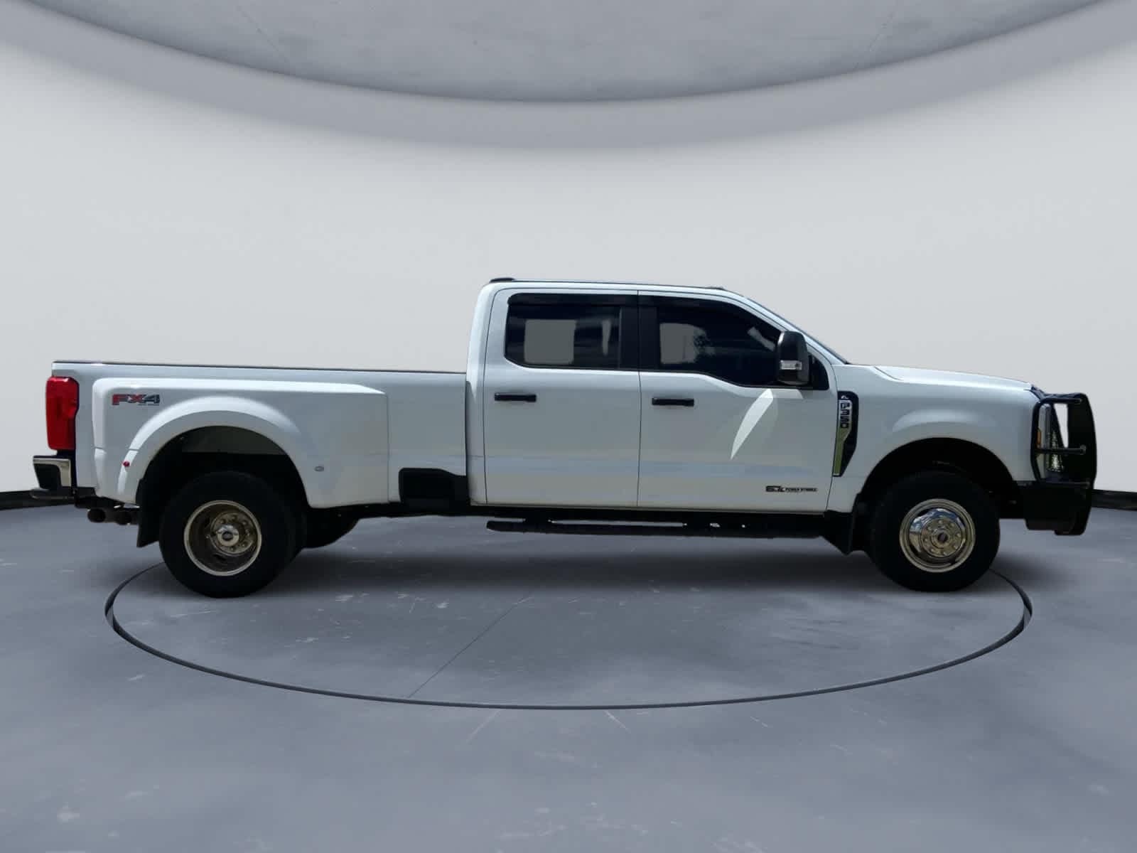2024 Ford F-350 XL 4x4 Crew Cab 8' Box DRW's photo