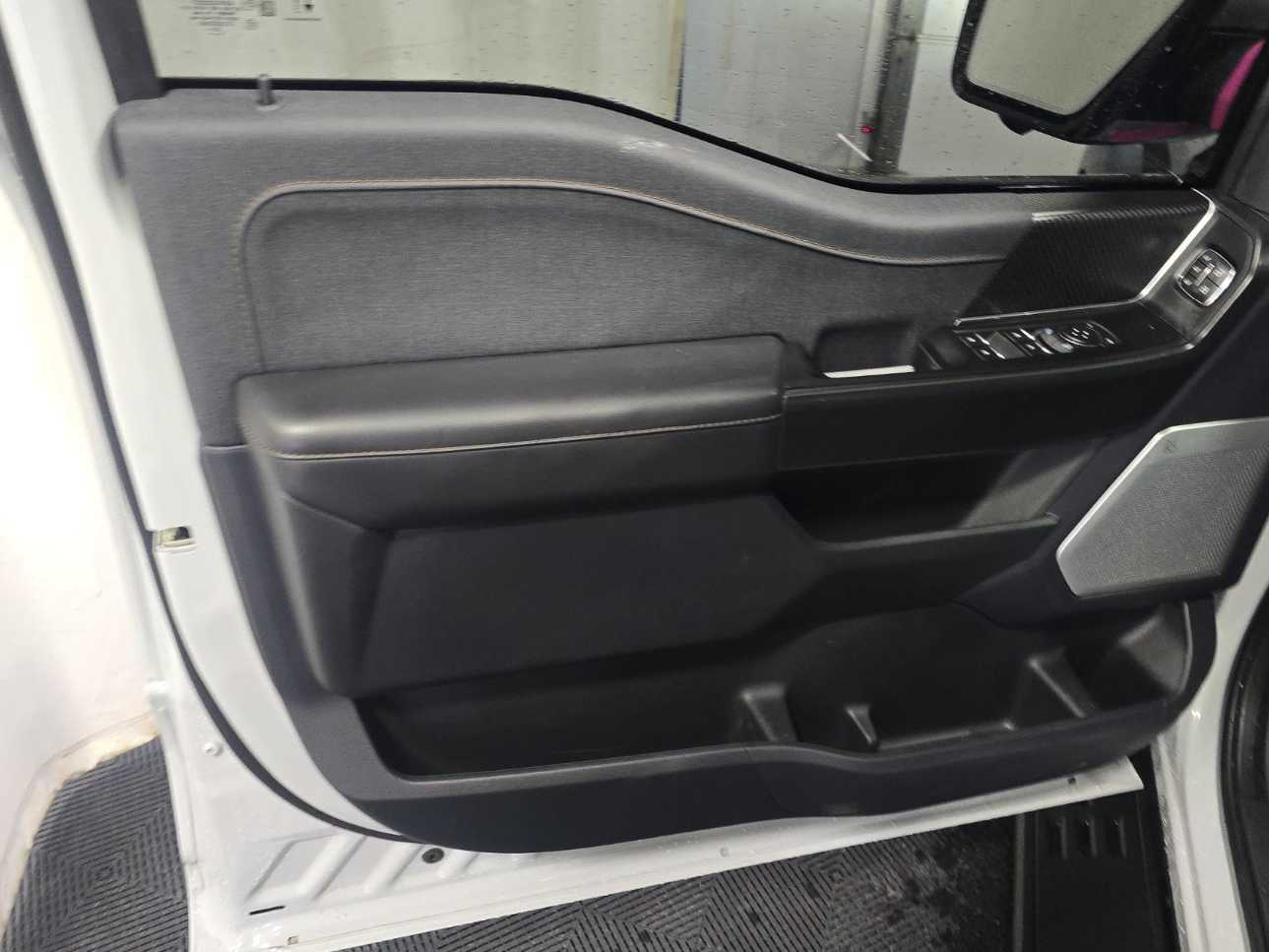 2023 Ford F-150 Raptor - Photo 8