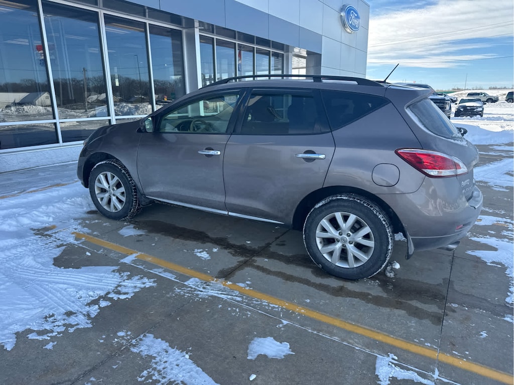 Used 2013 Nissan Murano SV AWD