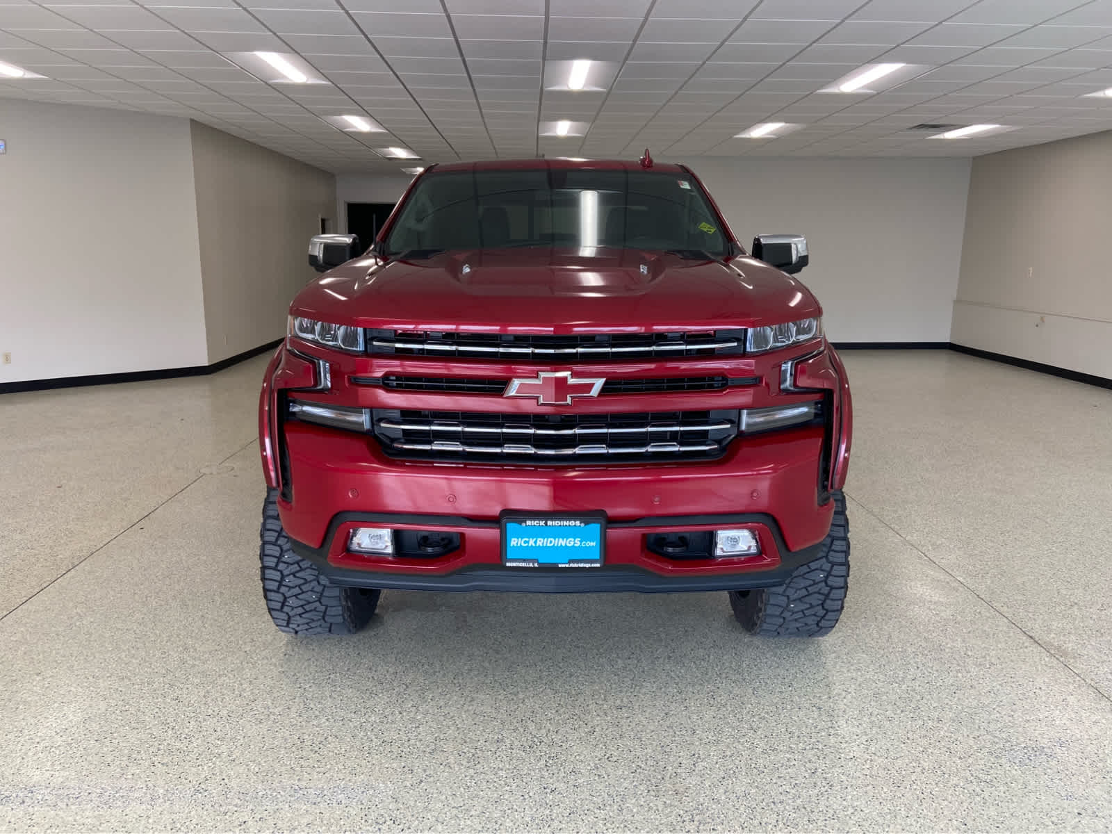 Used 2020 Chevrolet Silverado 1500 LTZ with VIN 1GCUYGEL3LZ132269 for sale in Monticello, IL