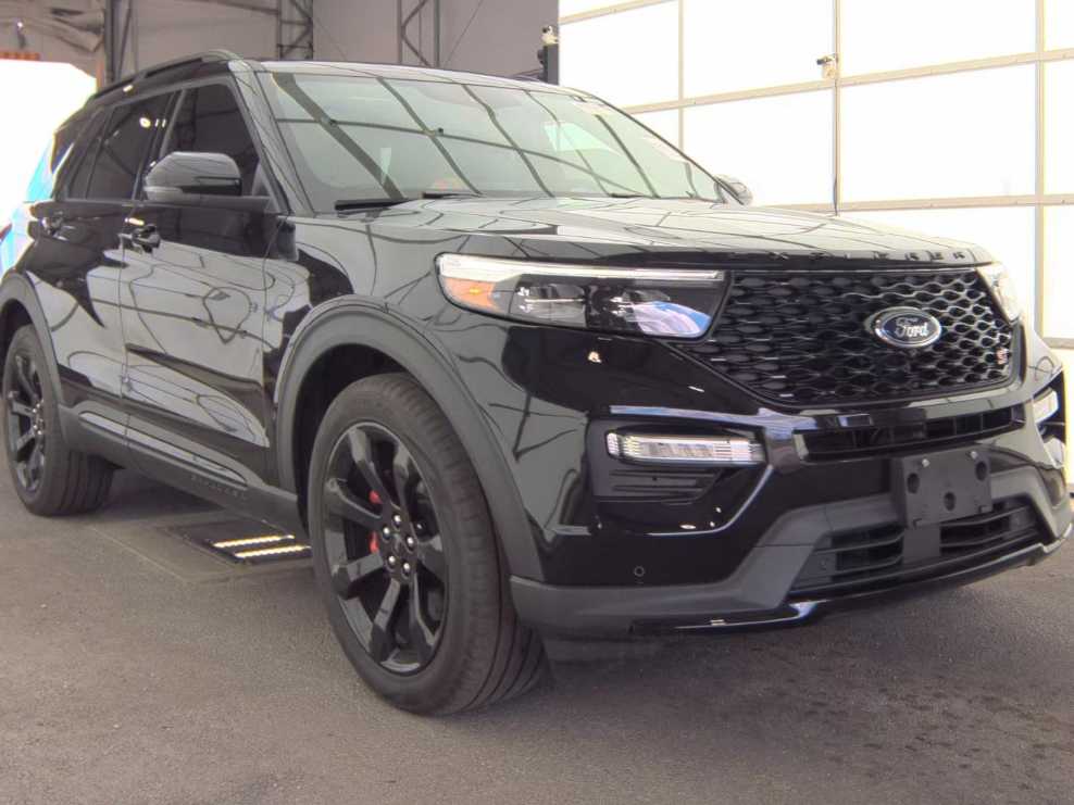 2023 Ford Explorer ST photo 2