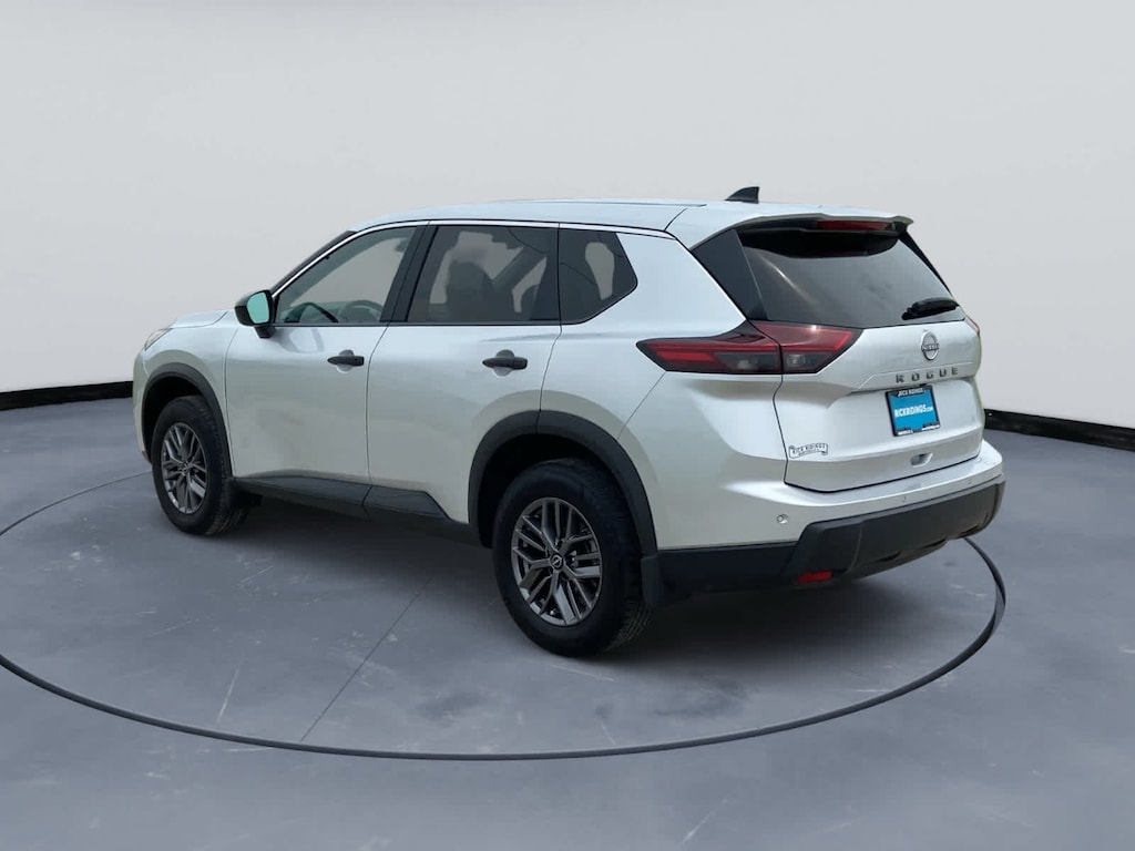 Used 2025 Nissan Rogue S FWD