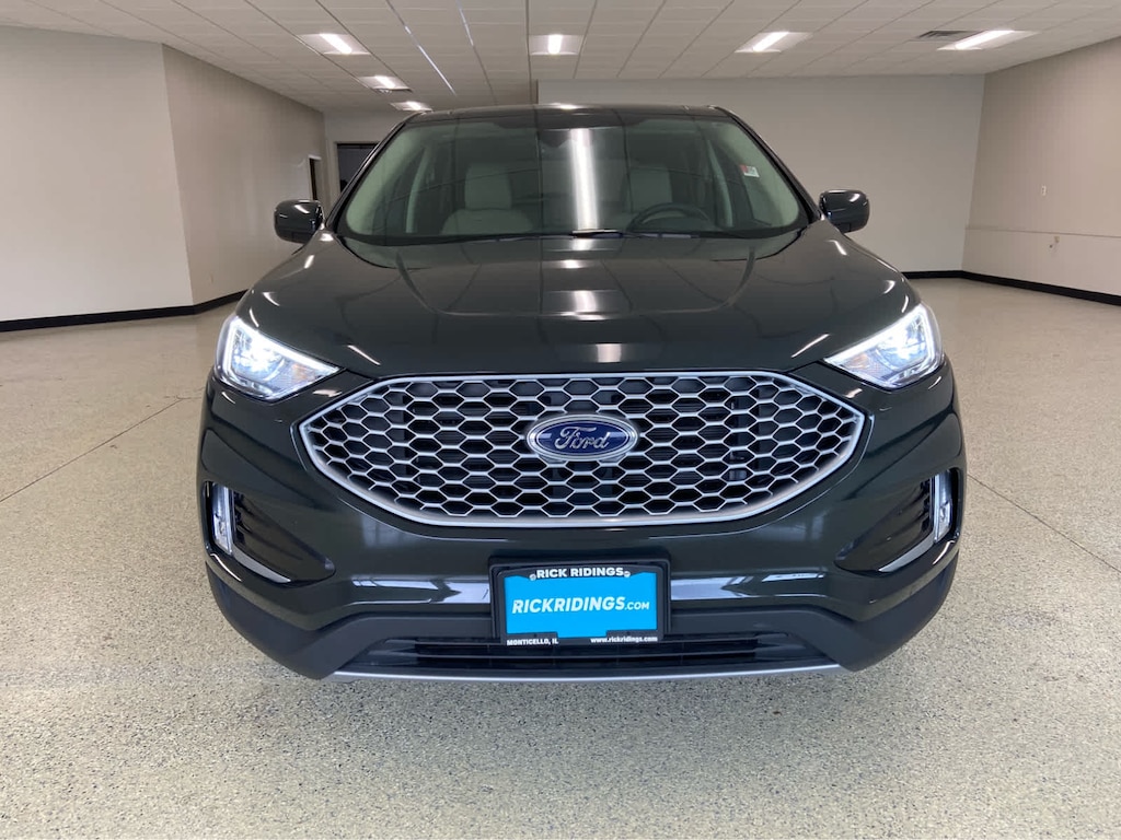 Used 2024 Ford Edge SEL AWD
