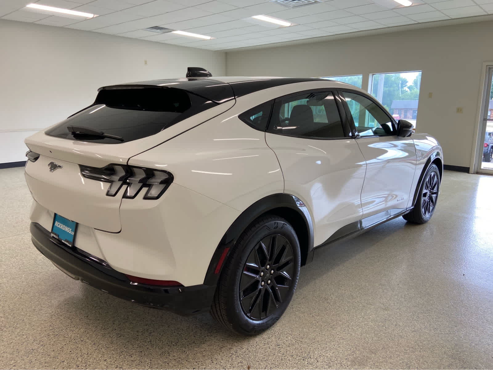2025 Ford Mustang Mach-E Premium - Photo 6