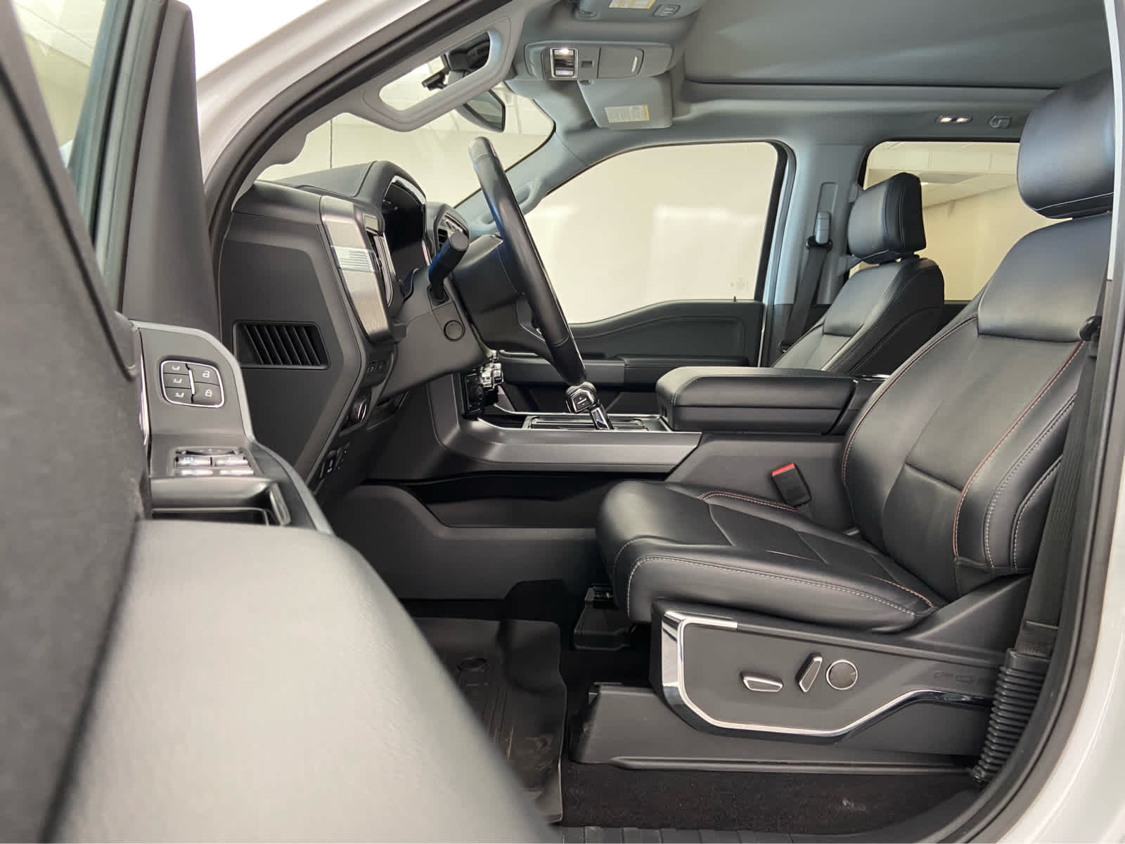2023 Ford F-150 Lariat - Photo 13